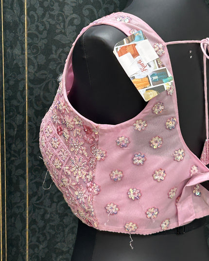 Pink blouse : sleeves available