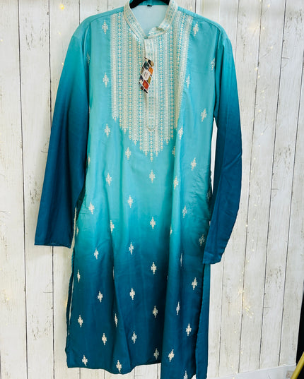 Embroidered kurta set for men