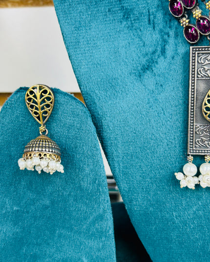 Dual tone necklace set