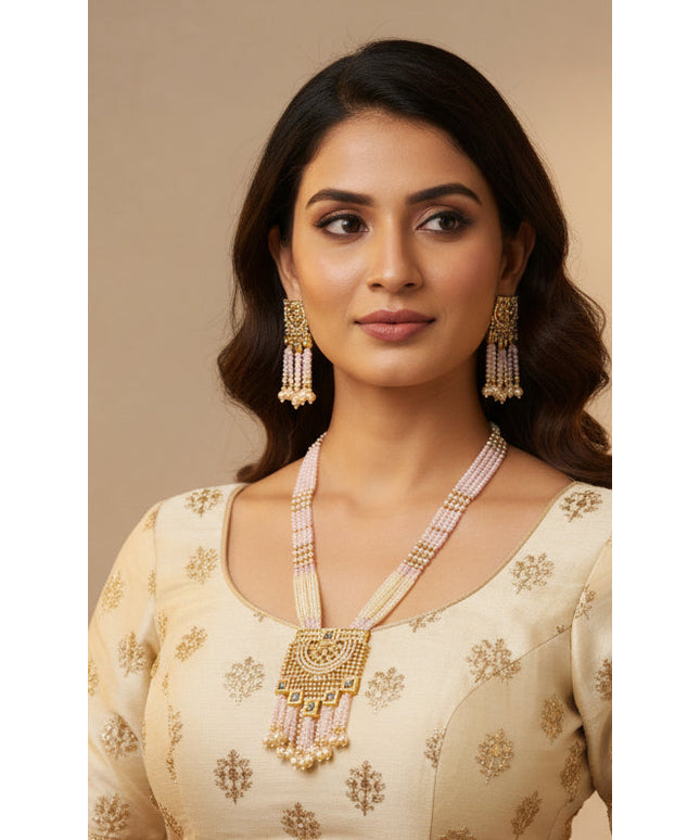 Light pink necklace set
