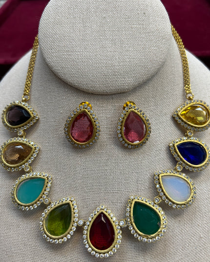 Multi color stone necklace set